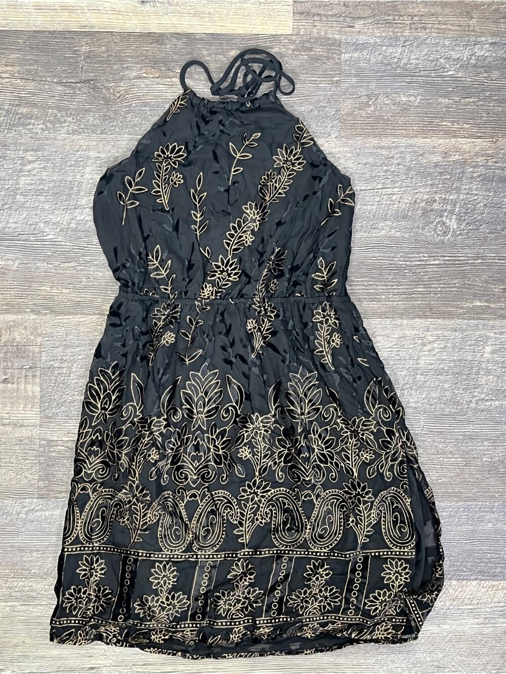 NWT Sadie & Sage black and gold halter style fit & flare dress small S B146